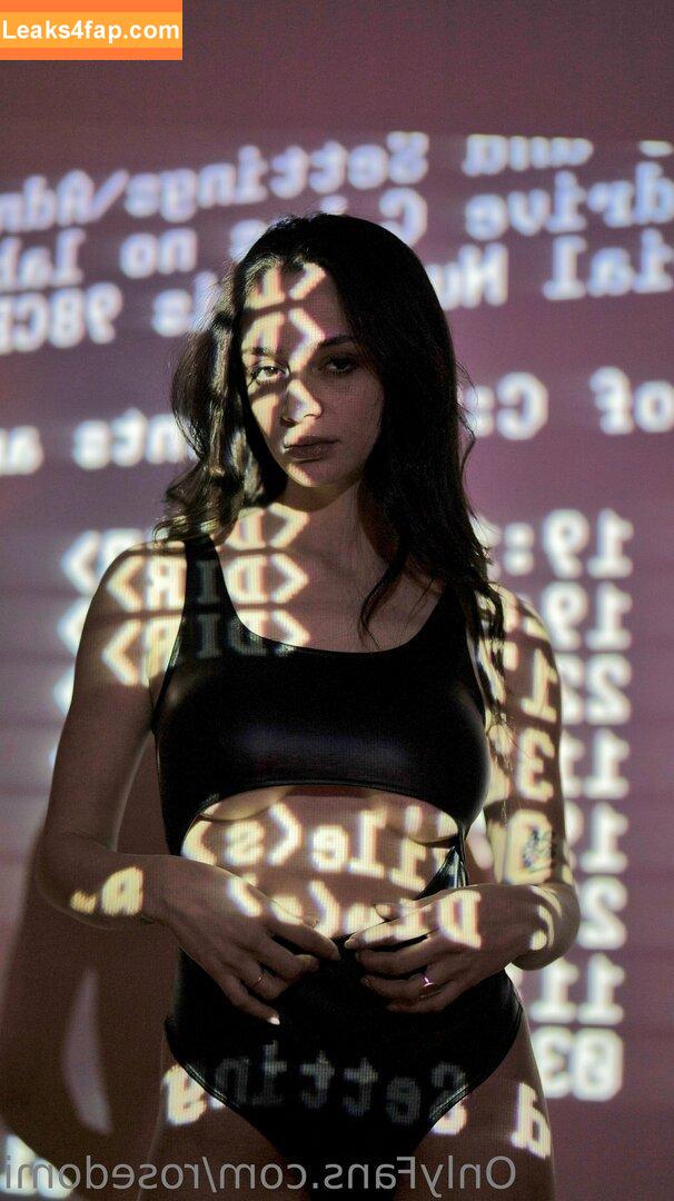 rosedomi /  leaked photo photo #0189