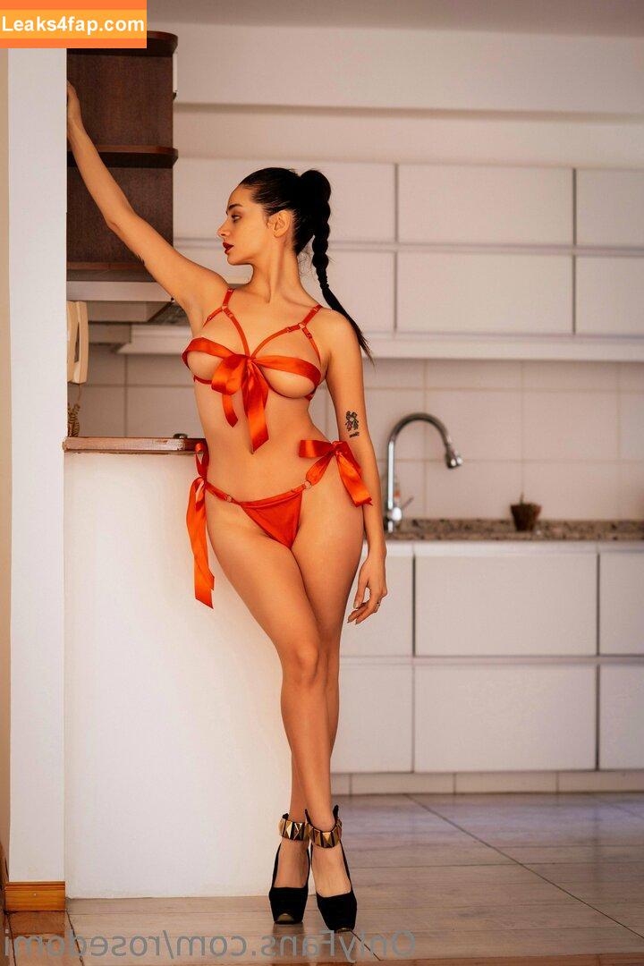 rosedomi /  leaked photo photo #0222