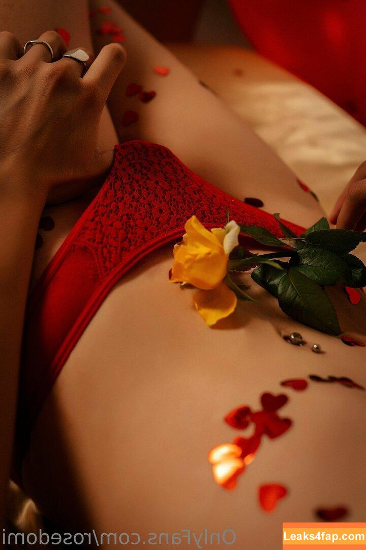 rosedomi /  leaked photo photo #0238