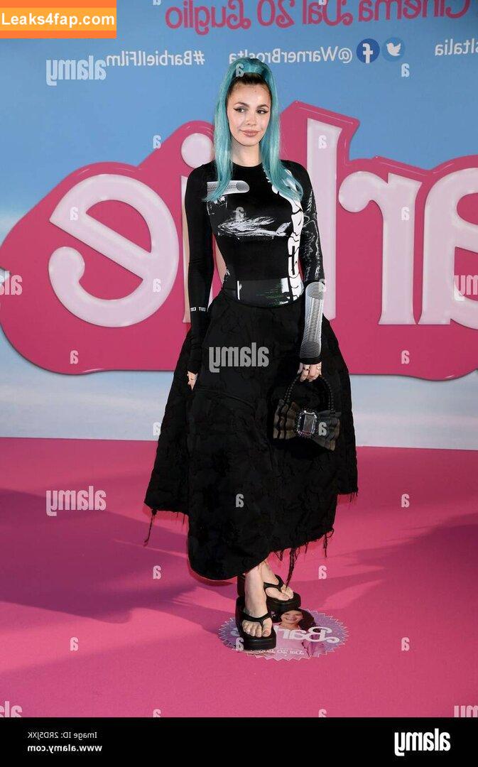 rosevillain /  leaked photo photo #0017