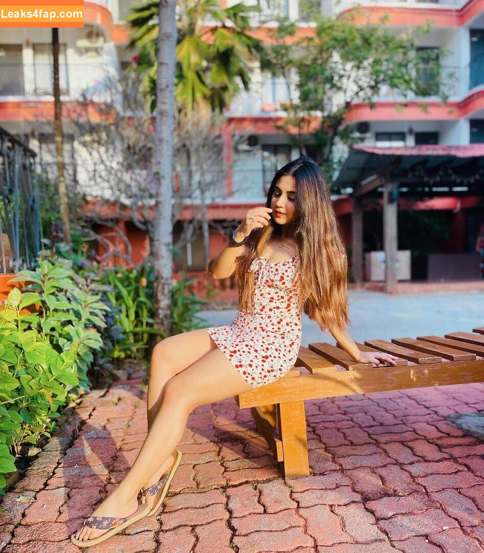 Roshni Walia / roshniwaliaa leaked photo photo #0016