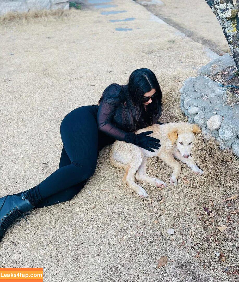 Roshni Walia / roshniwaliaa leaked photo photo #0017