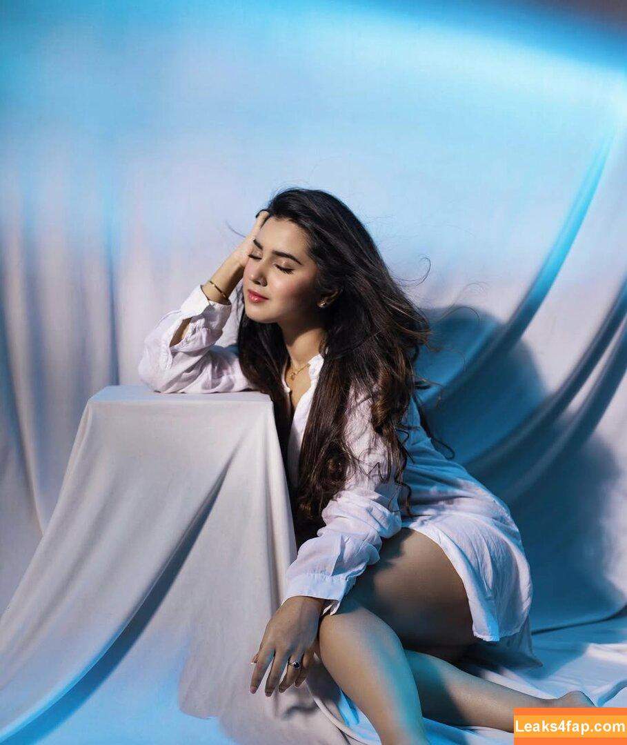 Roshni Walia / roshniwaliaa leaked photo photo #0023