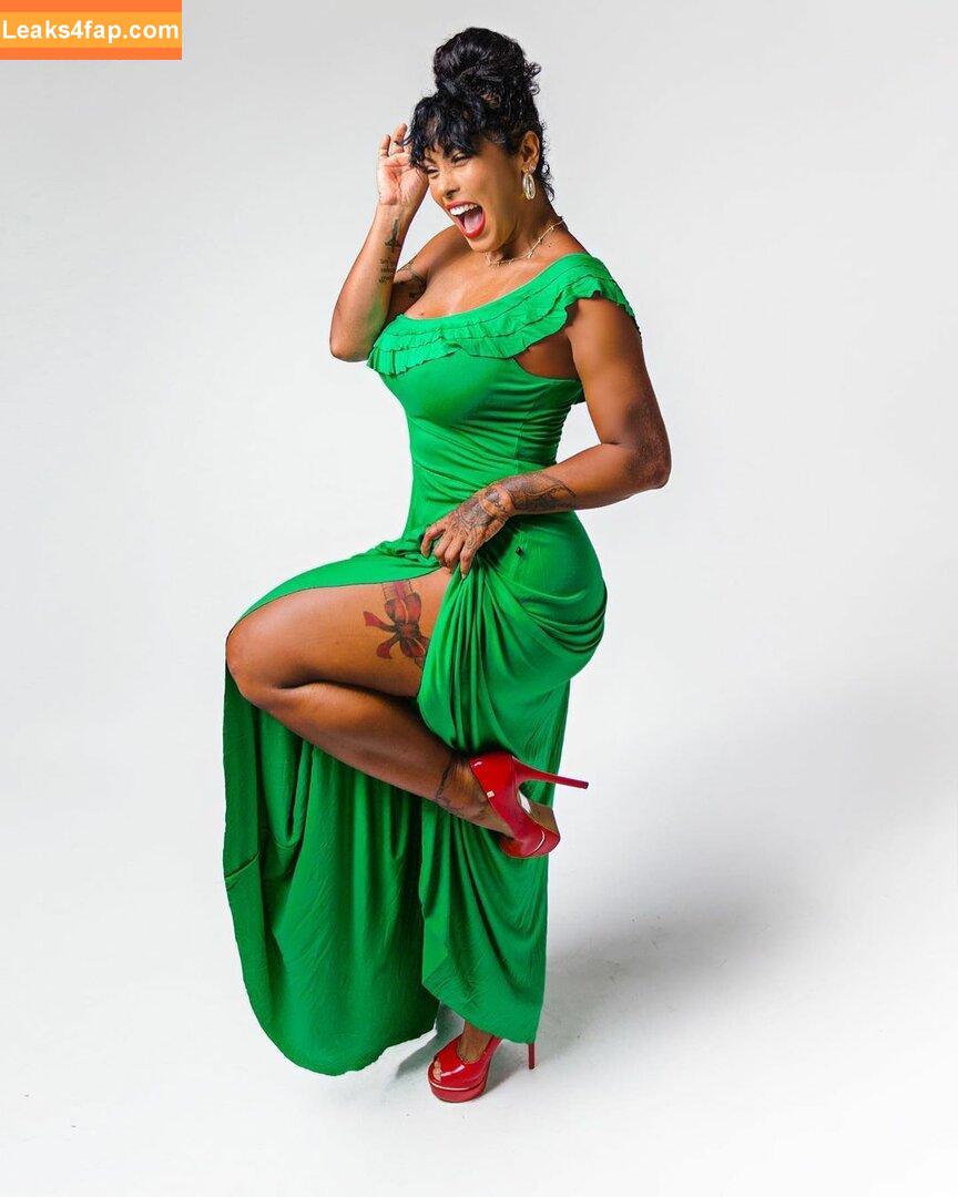 Rosiane Pinheiro / rosianepinheir / rosianepinheiro / rosypinheirotrans слитое фото фото #0009