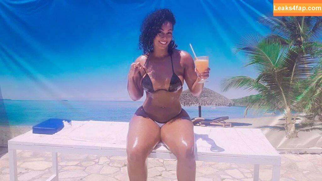 Rosiane Pinheiro / rosianepinheir / rosianepinheiro / rosypinheirotrans слитое фото фото #0018