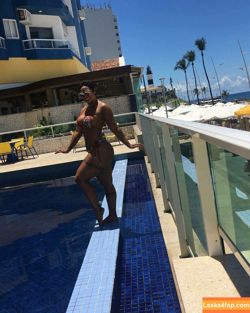 Rosiane Pinheiro / rosianepinheir / rosianepinheiro / rosypinheirotrans слитое фото фото #0078