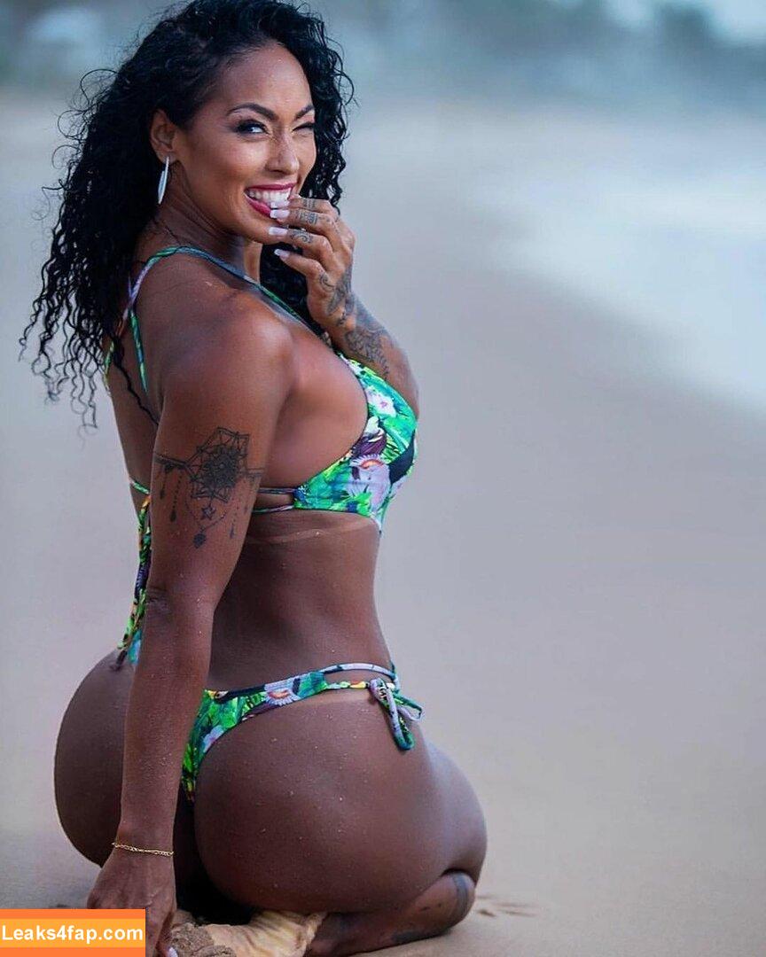 Rosiane Pinheiro / rosianepinheir / rosianepinheiro / rosypinheirotrans слитое фото фото #0086