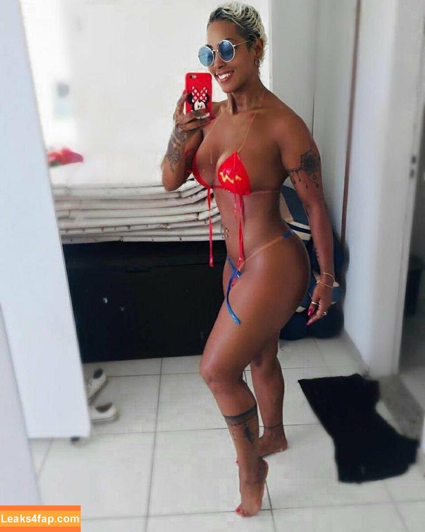 Rosiane Pinheiro / rosianepinheir / rosianepinheiro / rosypinheirotrans слитое фото фото #0090