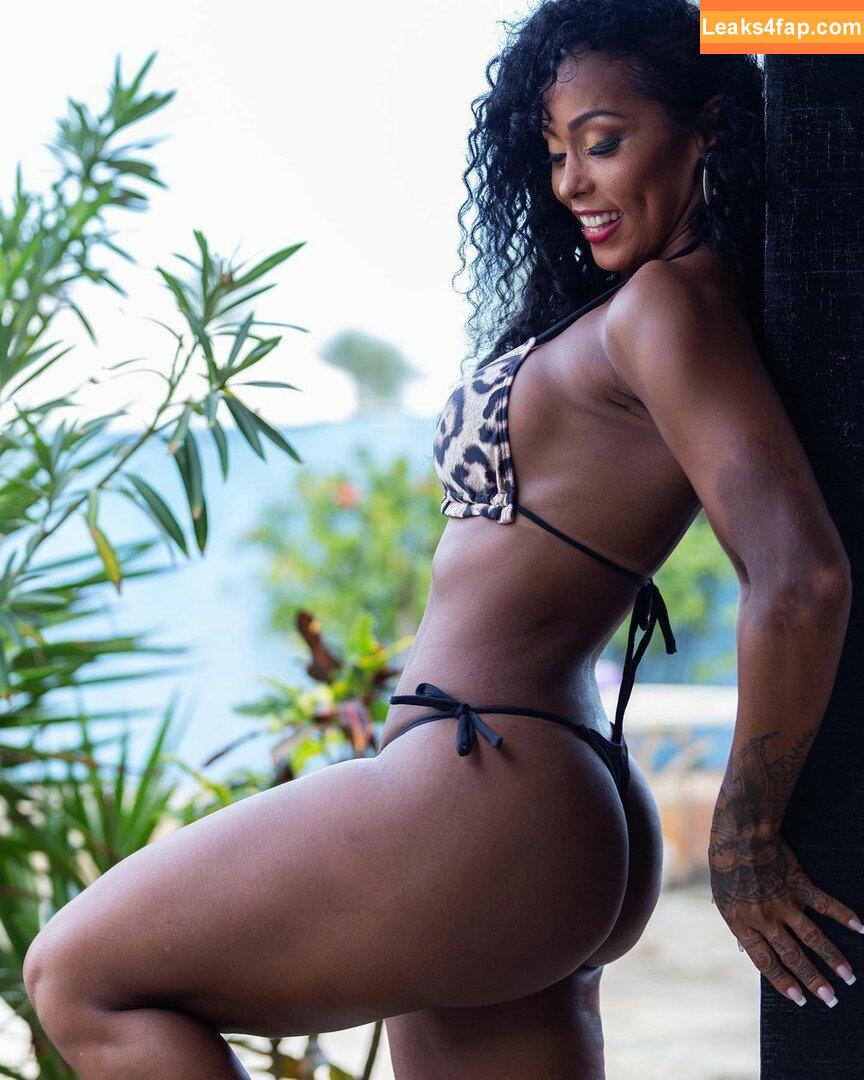 Rosiane Pinheiro / rosianepinheir / rosianepinheiro / rosypinheirotrans слитое фото фото #0096