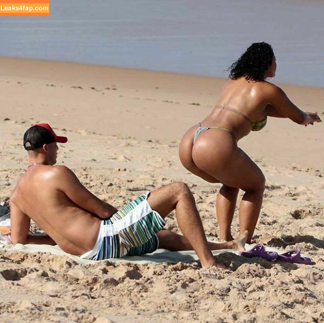 Rosiane Pinheiro / rosianepinheir / rosianepinheiro / rosypinheirotrans слитое фото фото #0102