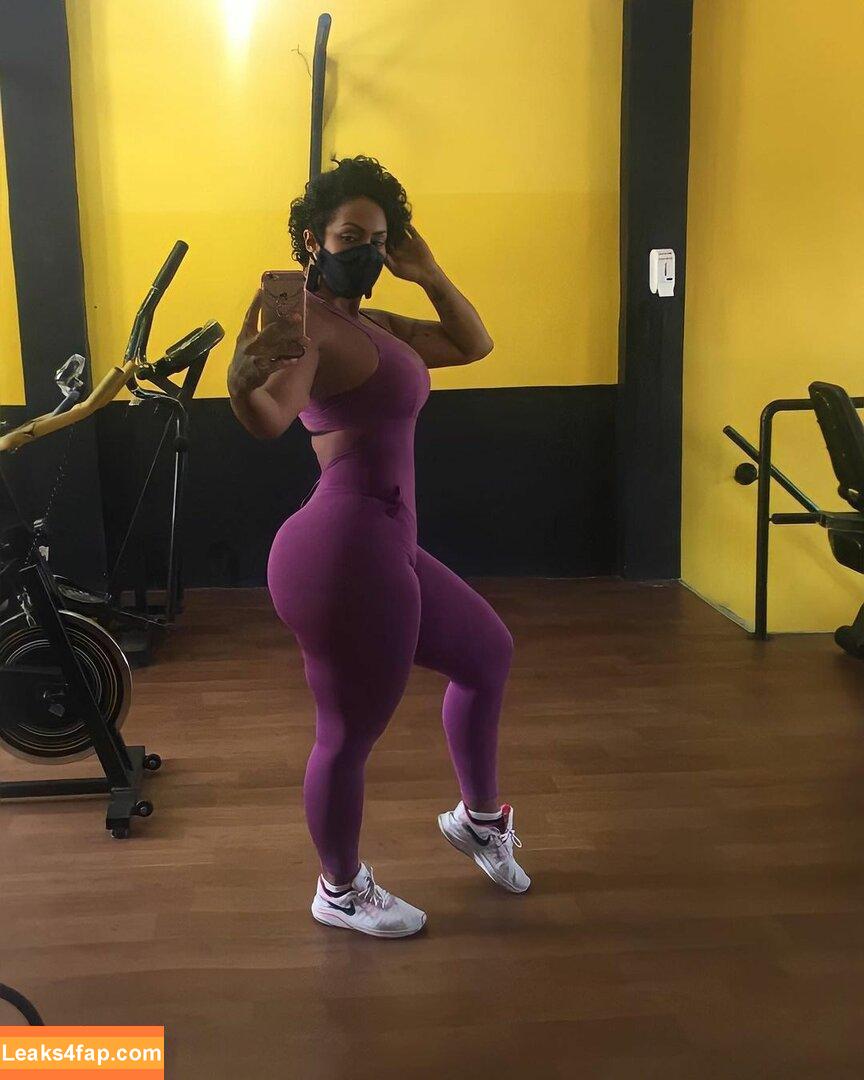 Rosiane Pinheiro / rosianepinheir / rosianepinheiro / rosypinheirotrans слитое фото фото #0104