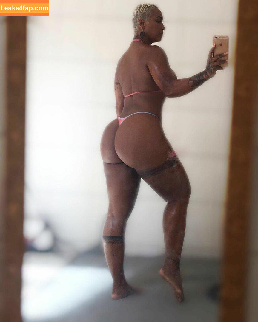 Rosiane Pinheiro / rosianepinheir / rosianepinheiro / rosypinheirotrans слитое фото фото #0111