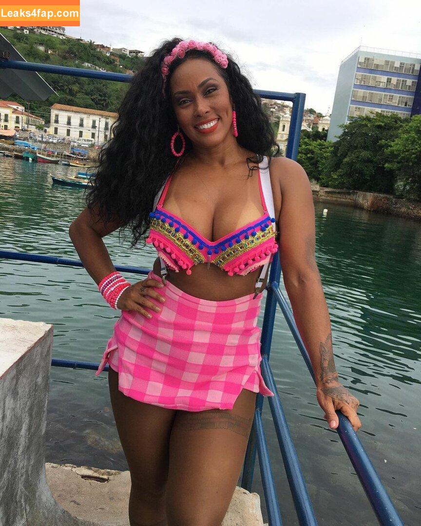 Rosiane Pinheiro / rosianepinheir / rosianepinheiro / rosypinheirotrans слитое фото фото #0114