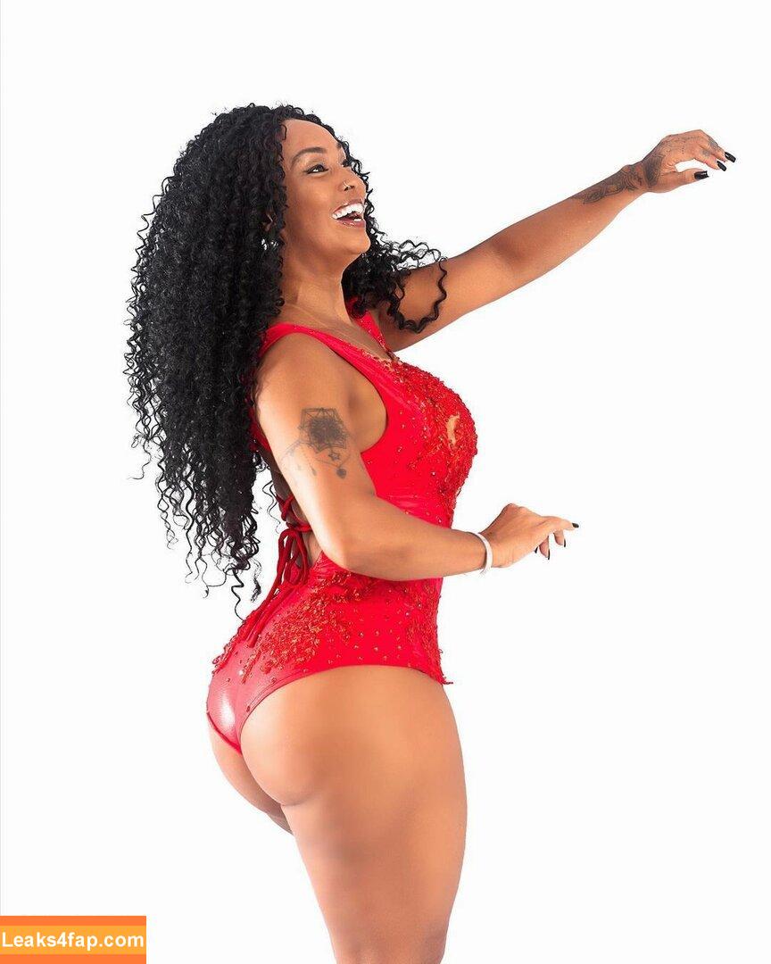 Rosiane Pinheiro / rosianepinheir / rosianepinheiro / rosypinheirotrans слитое фото фото #0127