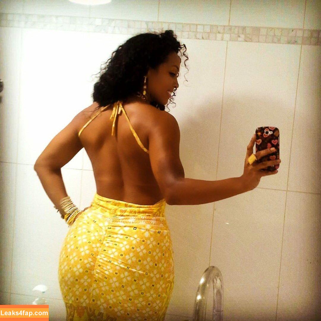 Rosiane Pinheiro / rosianepinheir / rosianepinheiro / rosypinheirotrans слитое фото фото #0134