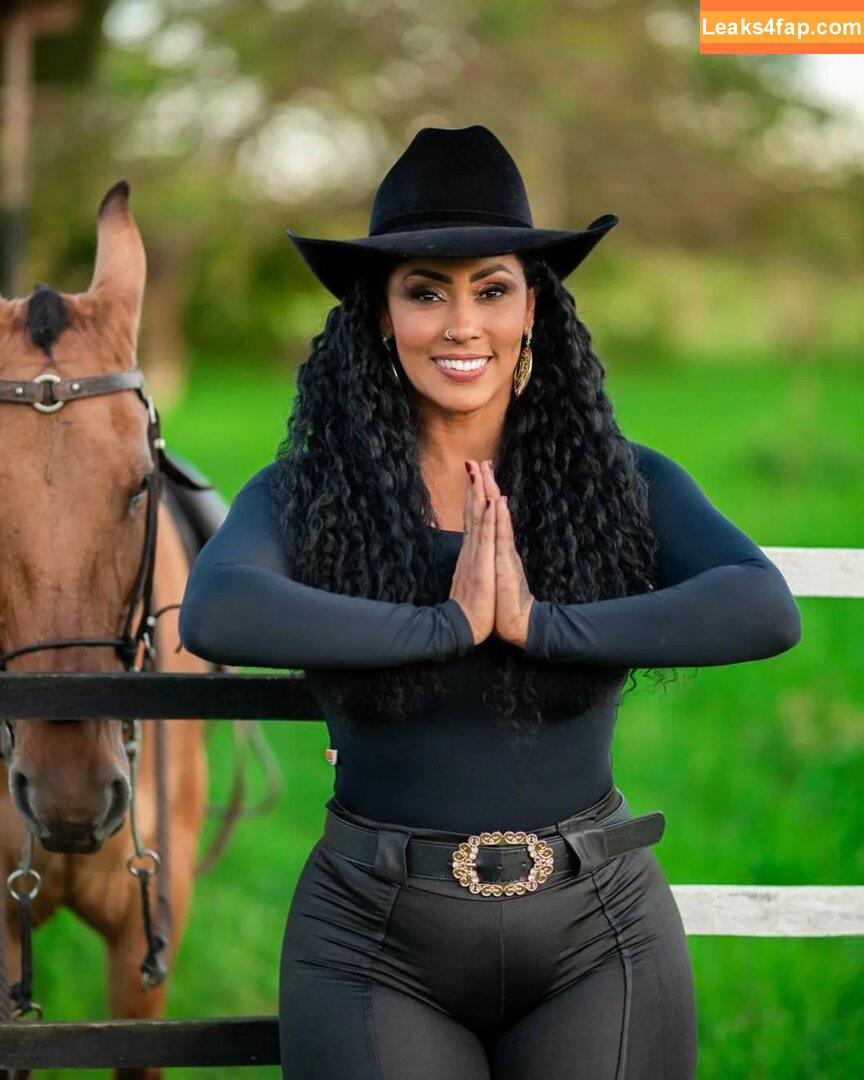 Rosiane Pinheiro / rosianepinheir / rosianepinheiro / rosypinheirotrans слитое фото фото #0161