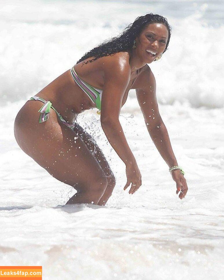 Rosiane Pinheiro / rosianepinheir / rosianepinheiro / rosypinheirotrans слитое фото фото #0202