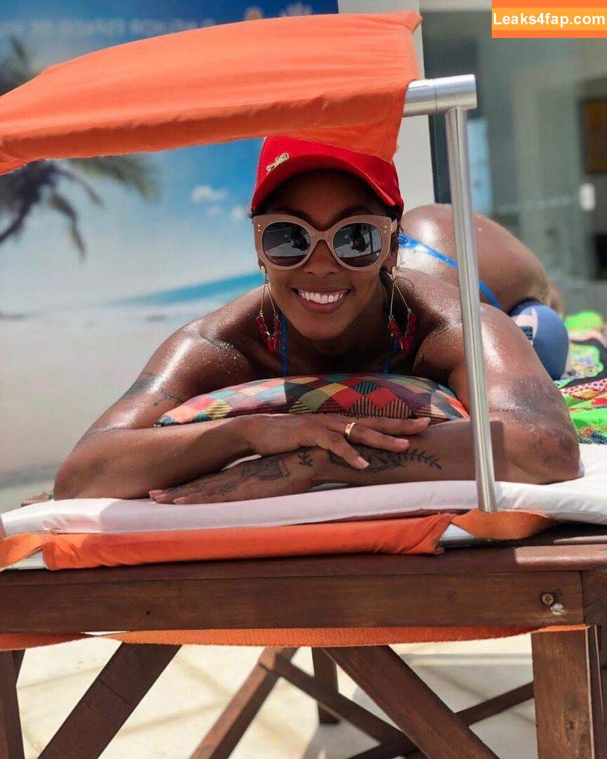 Rosiane Pinheiro / rosianepinheir / rosianepinheiro / rosypinheirotrans слитое фото фото #0211