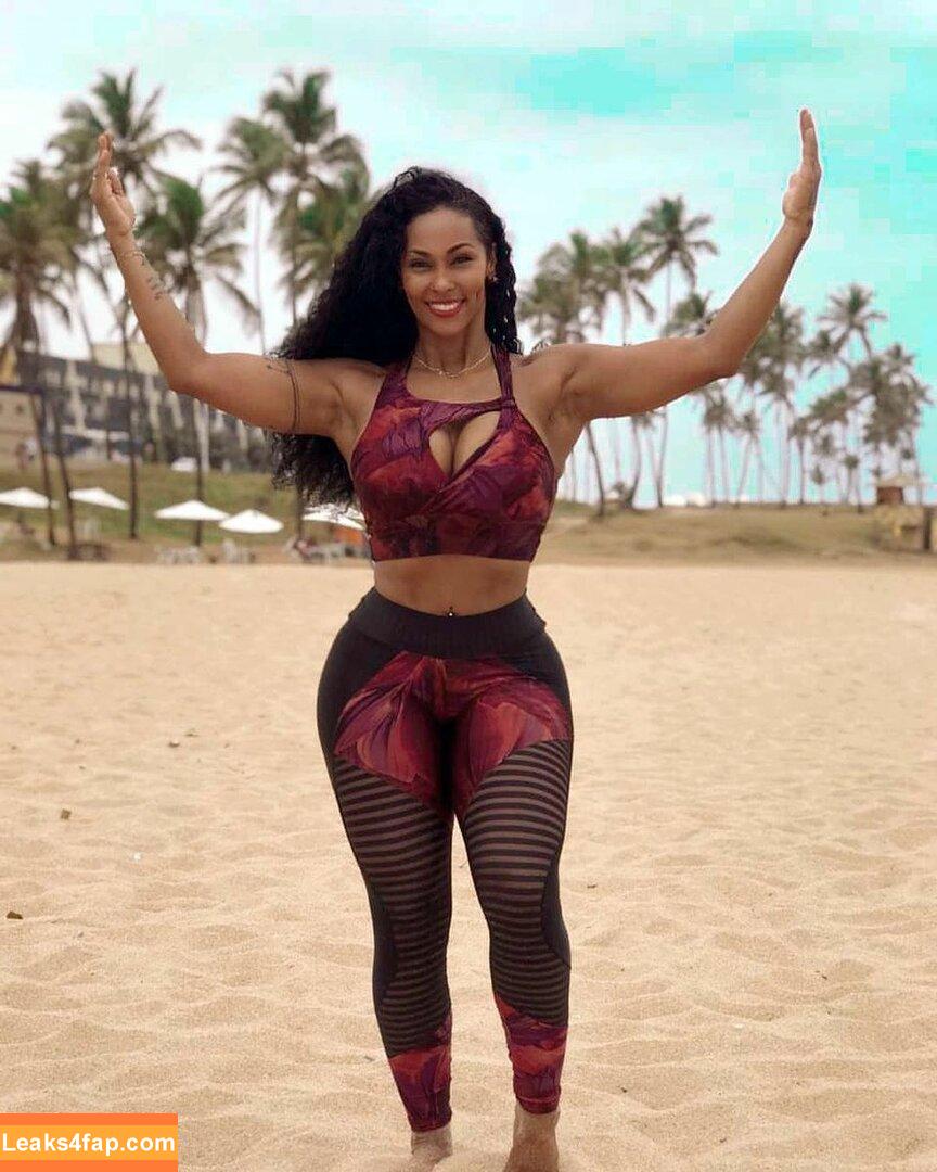 Rosiane Pinheiro / rosianepinheir / rosianepinheiro / rosypinheirotrans слитое фото фото #0216