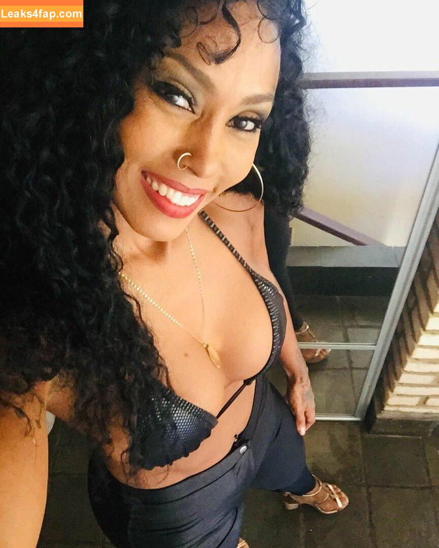 Rosiane Pinheiro / rosianepinheir / rosianepinheiro / rosypinheirotrans слитое фото фото #0233