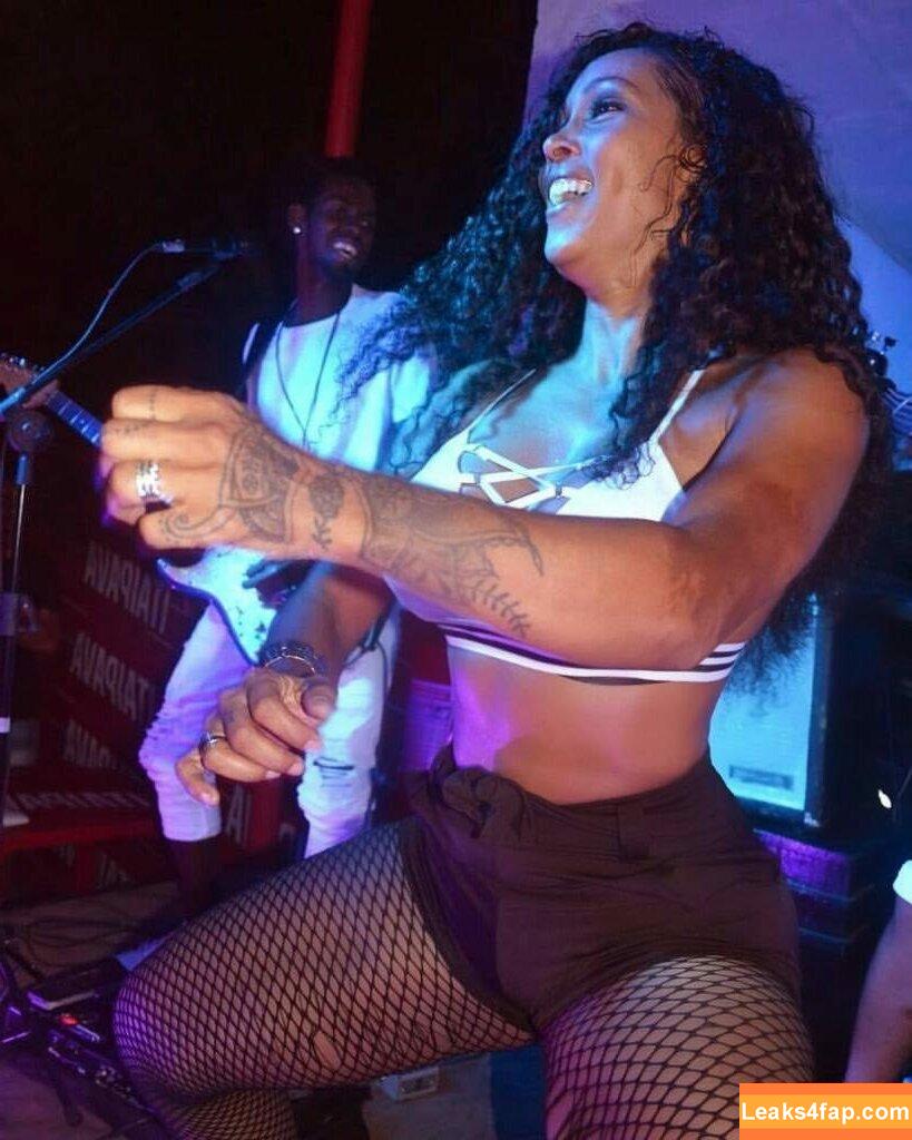 Rosiane Pinheiro / rosianepinheir / rosianepinheiro / rosypinheirotrans слитое фото фото #0245