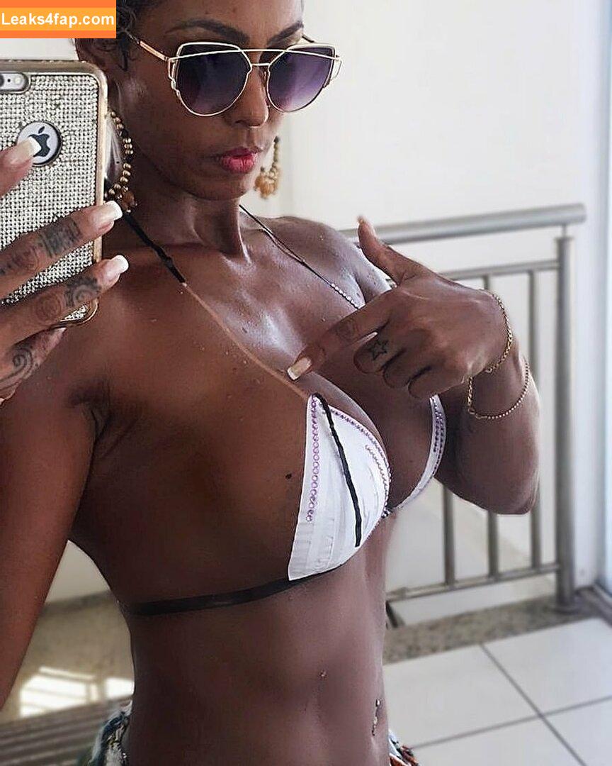 Rosiane Pinheiro / rosianepinheir / rosianepinheiro / rosypinheirotrans слитое фото фото #0246