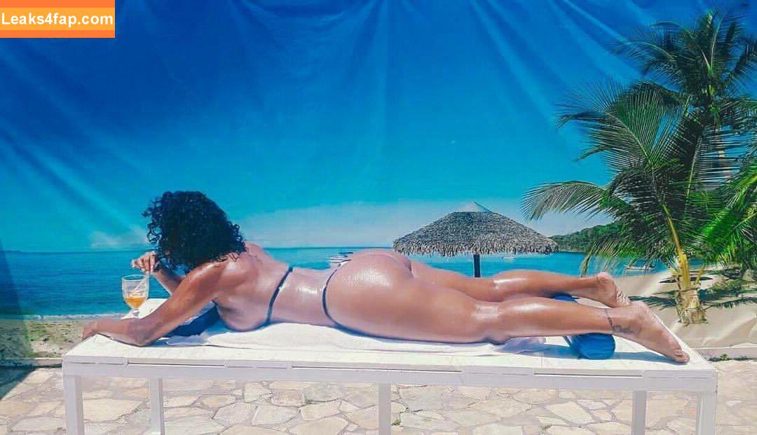 Rosiane Pinheiro / rosianepinheir / rosianepinheiro / rosypinheirotrans слитое фото фото #0256