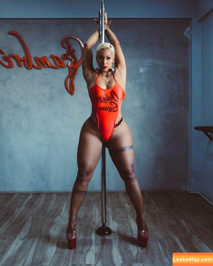 Rosiane Pinheiro / rosianepinheir / rosianepinheiro / rosypinheirotrans слитое фото фото #0259