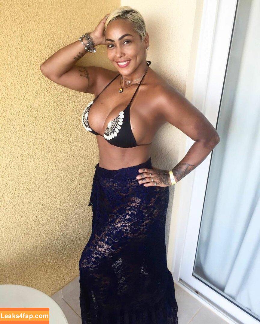 Rosiane Pinheiro / rosianepinheir / rosianepinheiro / rosypinheirotrans слитое фото фото #0263