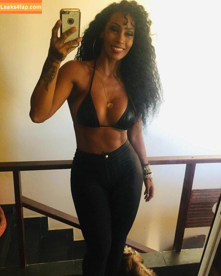 Rosiane Pinheiro / rosianepinheir / rosianepinheiro / rosypinheirotrans слитое фото фото #0271