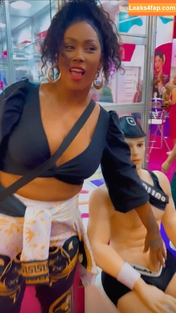 Rosiane Pinheiro / rosianepinheir / rosianepinheiro / rosypinheirotrans слитое фото фото #0275