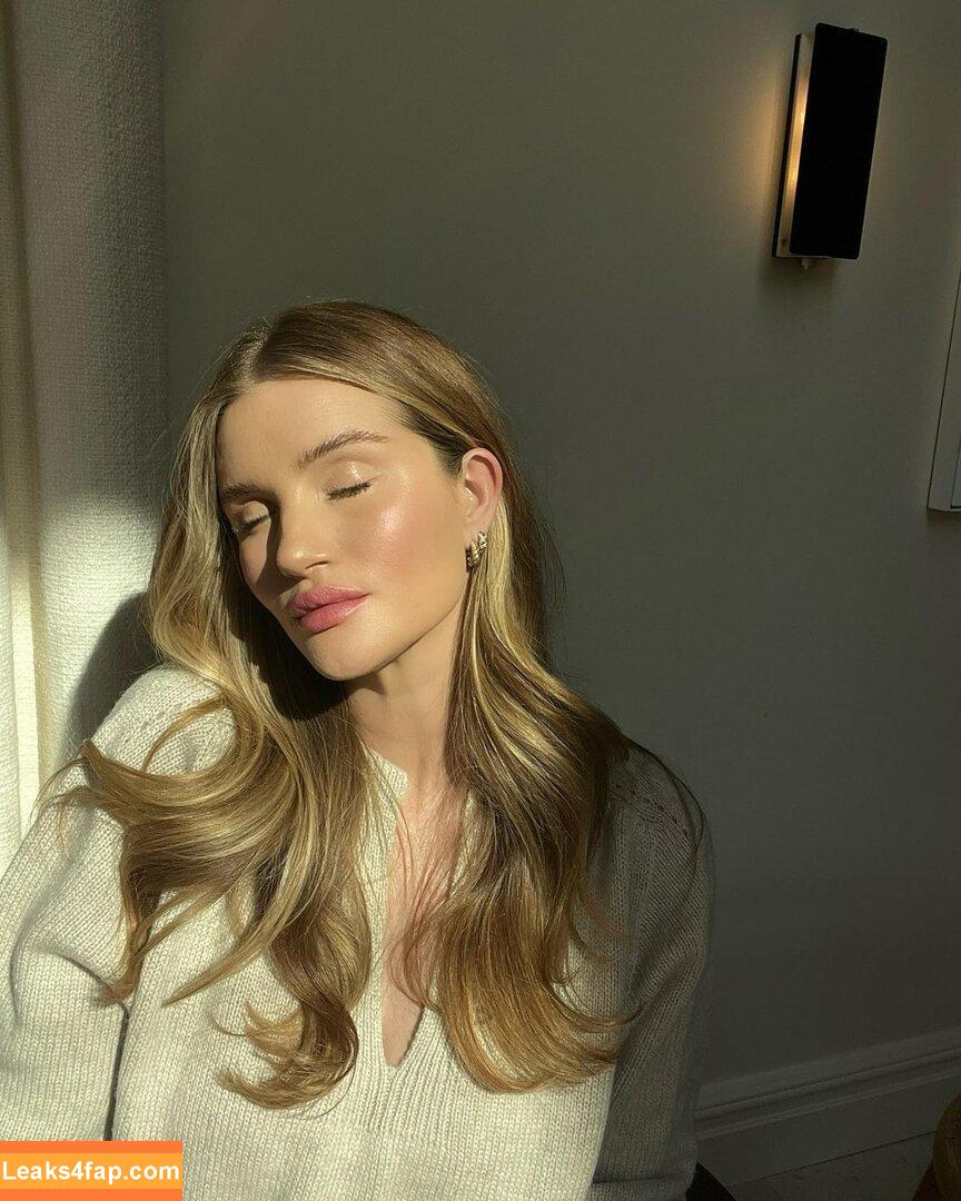 Rosie Huntington-Whiteley / rosiehw слитое фото фото #0015