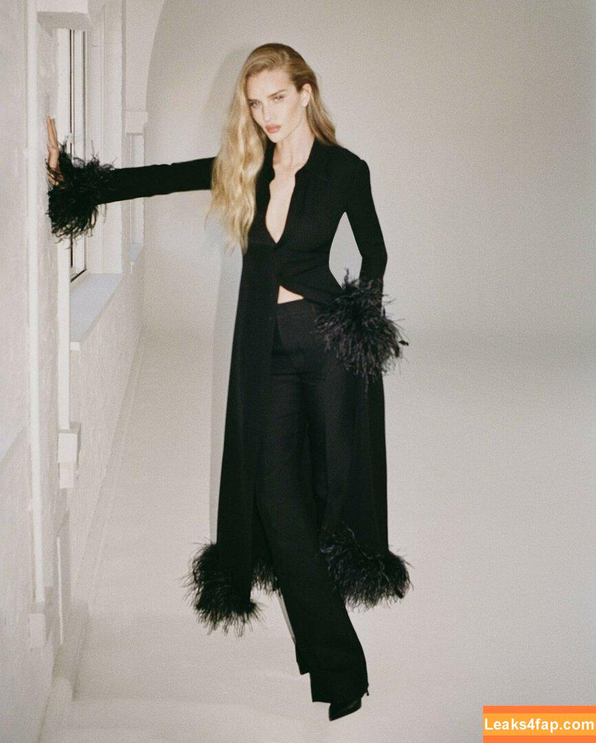 Rosie Huntington-Whiteley / rosiehw слитое фото фото #0090