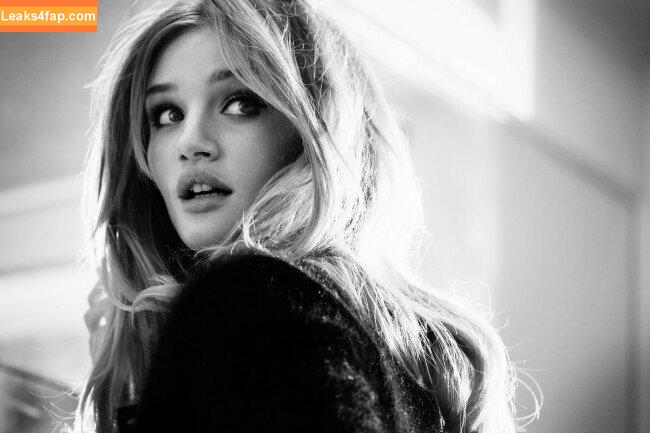 Rosie Huntington-Whiteley / rosiehw слитое фото фото #0358