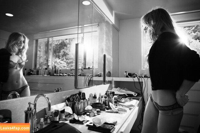 Rosie Huntington-Whiteley / rosiehw слитое фото фото #0360