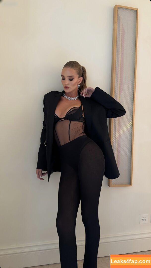 Rosie Huntington-Whiteley / rosiehw leaked photo photo #0841