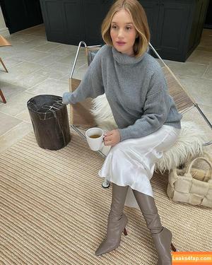 Rosie Huntington-Whiteley фото #0038