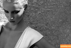 Rosie Huntington-Whiteley фото #0227