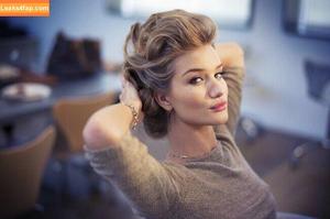 Rosie Huntington-Whiteley фото #0372