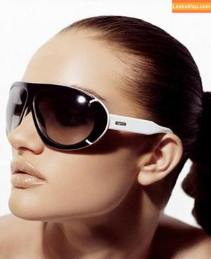 Rosie Huntington-Whiteley фото #0409