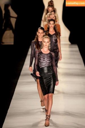 Rosie Huntington-Whiteley photo #0804