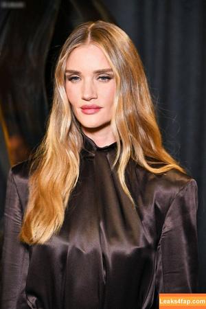 Rosie Huntington-Whiteley photo #0879