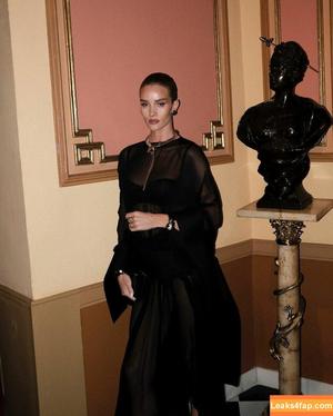 Rosie Huntington-Whiteley photo #0960
