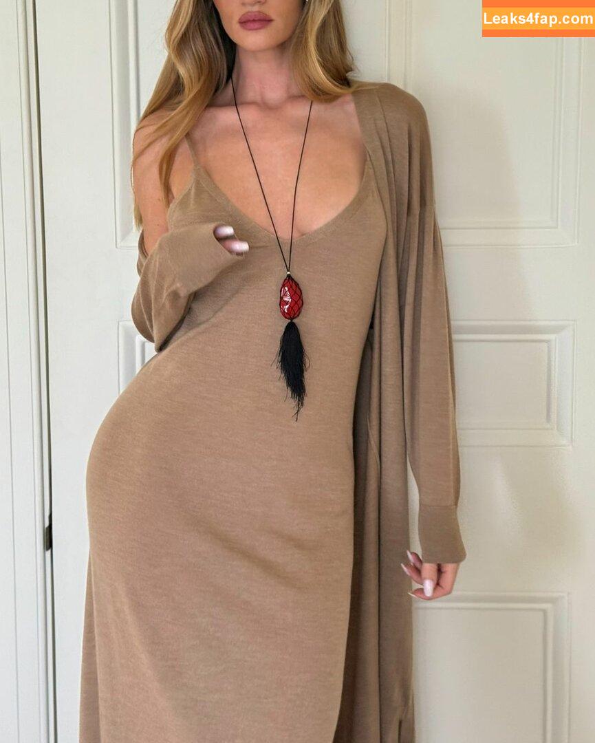 Rosie Huntington-Whiteley / rosiehw leaked photo photo #1004