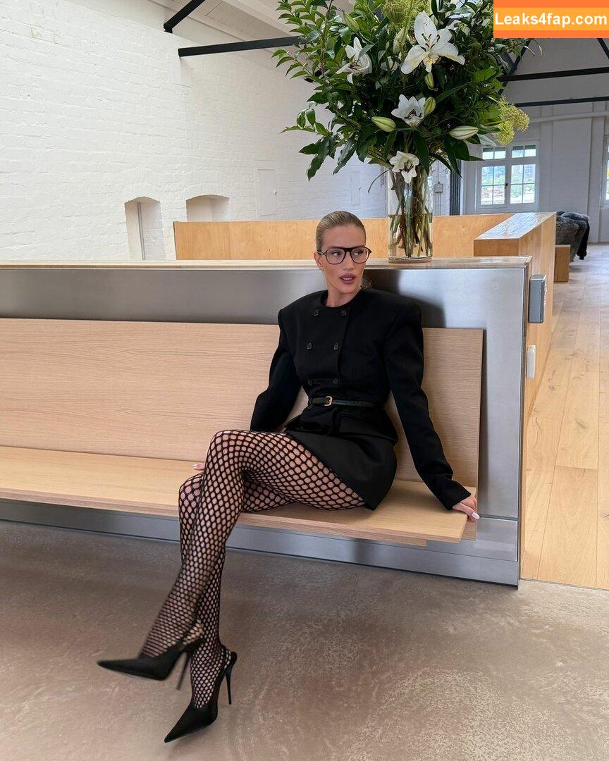 Rosie Huntington-Whiteley / rosiehw leaked photo photo #1048