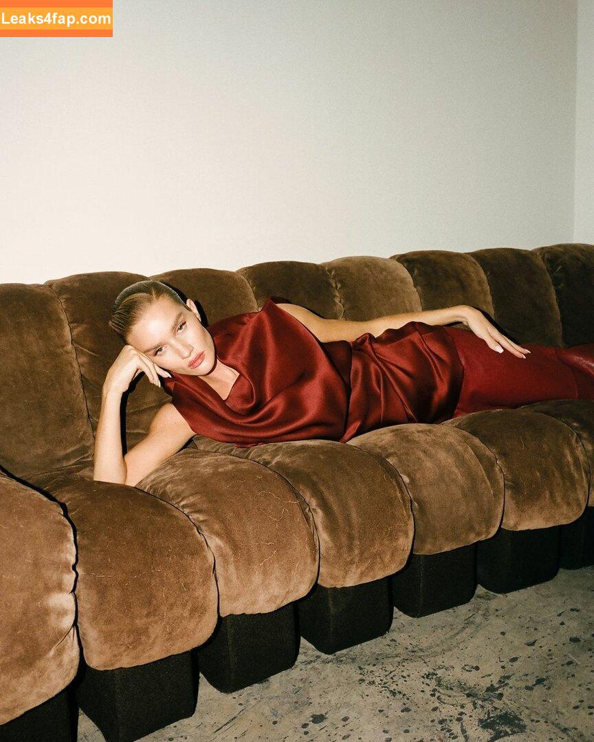 Rosie Huntington-Whiteley / rosiehw leaked photo photo #1063