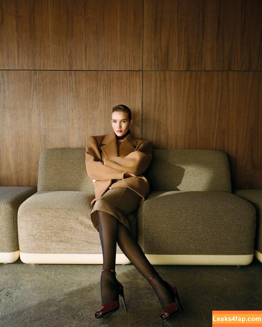 Rosie Huntington-Whiteley / rosiehw leaked photo photo #1066