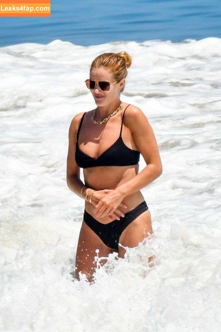 Rosie Huntington-Whiteley / rosiehw leaked photo photo #1136