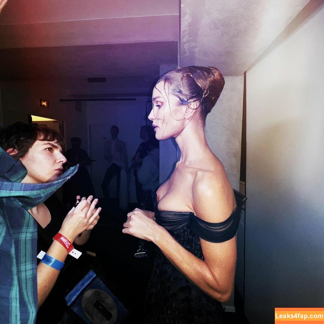 Rosie Huntington-Whiteley / rosiehw leaked photo photo #1198
