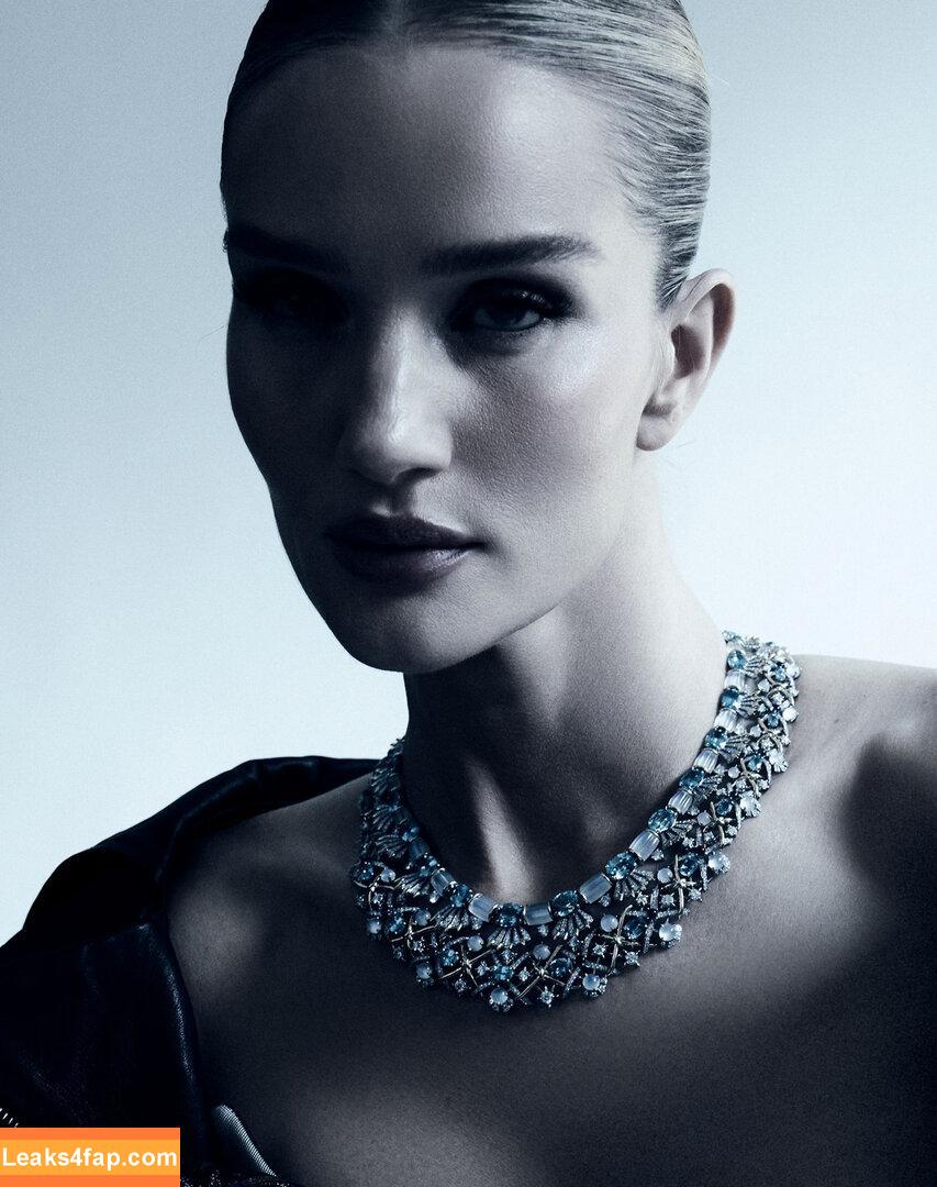 Rosie Huntington-Whiteley / rosiehw leaked photo photo #1345